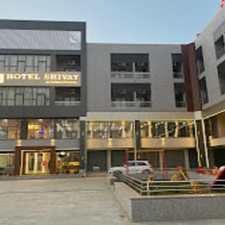 Hotel Shivay International Tharad Екстер'єр фото
