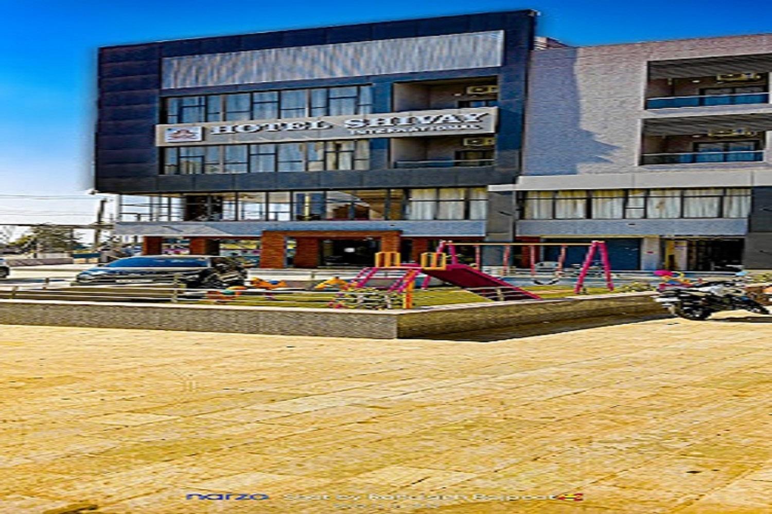 Hotel Shivay International Tharad Екстер'єр фото