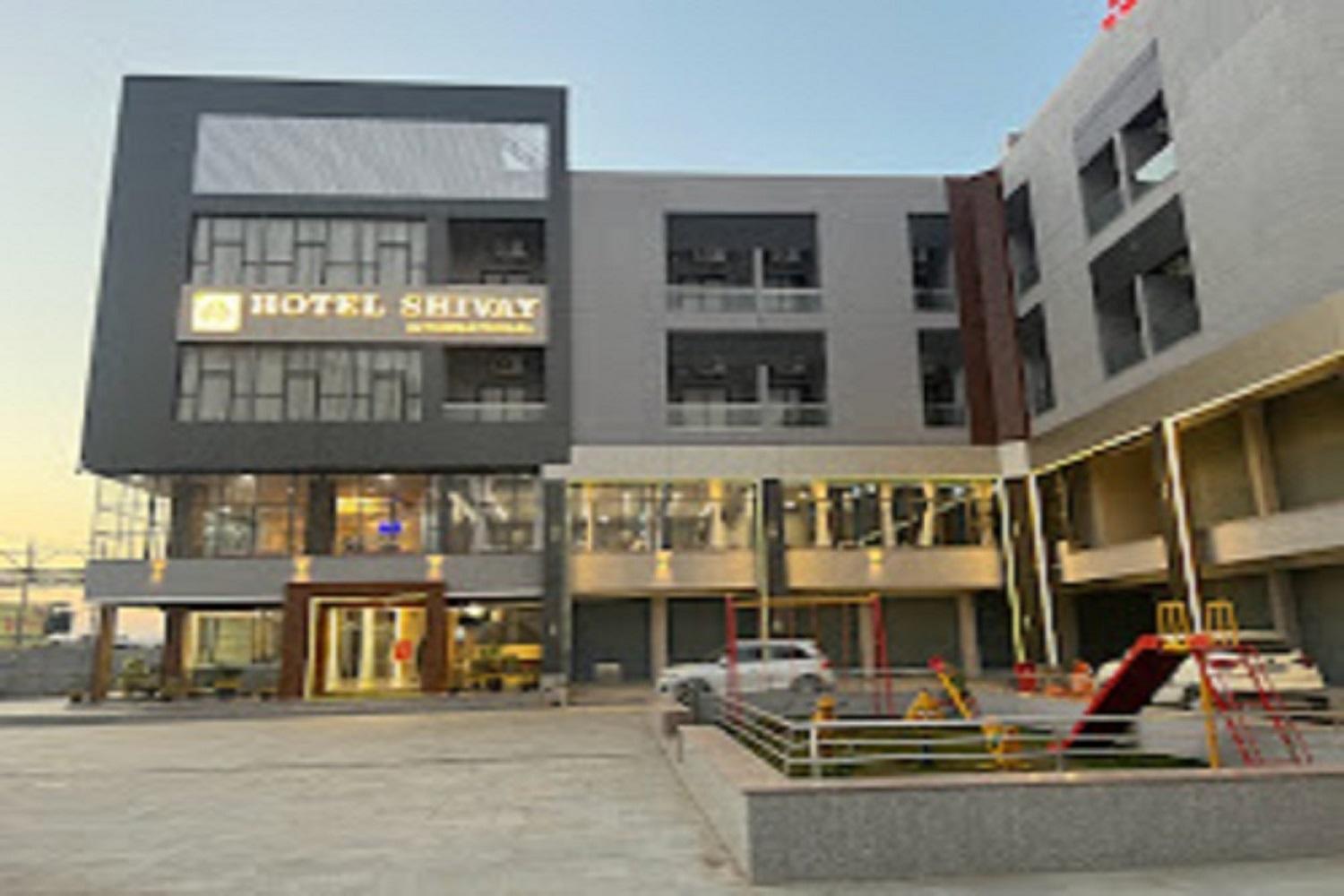 Hotel Shivay International Tharad Екстер'єр фото